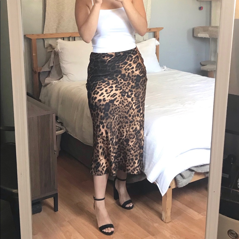SOLD Forever 21 Slip skirt